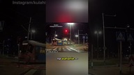  O włos od tragedii we Wrocławiu! Tramwaj był tuż za nim!  #wrocław #tramwaj #droga
