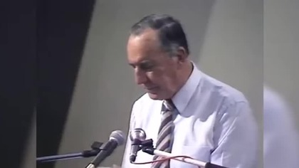 Derek Prince Oręż naszej walki (fragment wykładu Burzenie warowni )