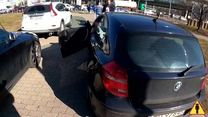 wymuszenie interwencji policji (1080p 30fps H264-128kbit AAC)