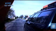 Bez Trzymanki: Wyprzedzają i spychają rowerzystę na pobocze