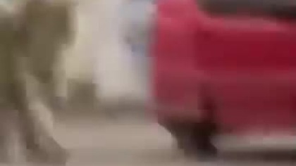 Typowy obrazek z ulic kraju Pajaca mp4 686x432