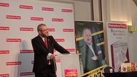  Grzegorz Braun: Polacy bez lufy przystawionej do skroni zgodzili się na pozbawienie ich wolności!