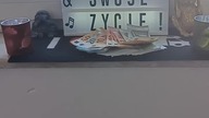 Kreuje swoje życie według zasad myśli i bogać się Napoleona Hilla..