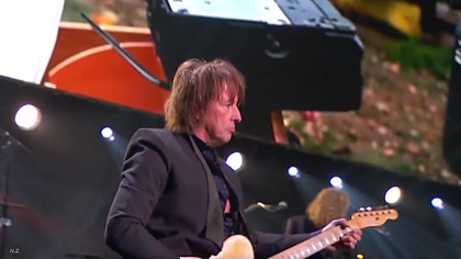 Bon Jovi / Bruce Springsteen - Who Says You Cant Go Home 2012 Live