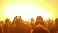 scooter podpala klawiszowca na koncercie FEST FESTIWAL 2022