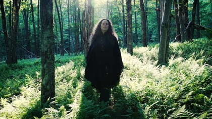 Mother. of. Flies. 2025.plSUB. AI. 1080p. AMZN. WEB-DL. DDP2. 0. H. 264-BYNDR