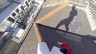 A w mirrors edge Gram Tak