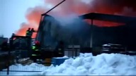 Wielki pożar w płockiej fabryce. Ogień gasi 30 jednostek straży