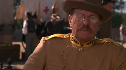 Gatunek: Dramat, Historyczny
Premiera: 20 lipca 1997 (Światowa)
Reżyseria: John Milius
Scenariusz: John Milius, Hugh Wilson
Produkcja: USA
Czas trwania: 3h 3m

..::OPIS::..

Theodore Roosevelt rezygnuje z pełnienia funkcji podsekretarza Marynarki Wojennej, aby utworzyć regiment Surowych Jeźdźc&oacute;w i walczyć w wojnie amerykańsko-hiszpańskiej.

..::OBSADA::..

 Tom Berenger .... Theodore Roosevelt
 Sam Elliott .... Kapitan Bucky ONeil
 Gary Busey .... Generał Joseph Fighting Joe Wheeler
 Adam Storke .... Stephen Crane
 George Hamilton .... William Randolph Hearst