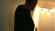 Zniszczył TV kijem bejsbolowym