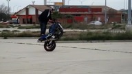 Niekompletne motocykle stunter&oacute;w