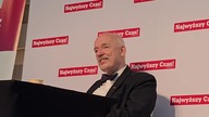  J.  Korwin-Mikke: Polska nie ma wystąpić z UE, tylko zachowywać się tak, żeby chcieli ją wyrzucić!