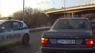 Policja daje popis na drodze