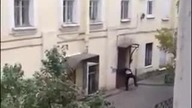 Pukanie do drzwi