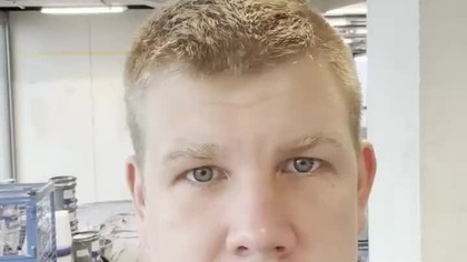 mogłem zadzwonić i powiedzieć że jestem chory...