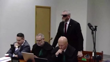 BRAUN MIAŻDŻY STRONNICZEGO PROKURATORA I WYSŁANNIKA GAWŁA NA KOLEJNEJ ROZPRAWIE!