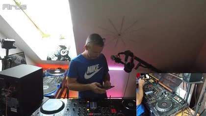 AROSŁAWKOWE LIVE-STREAMOWE SPONTANICZNE GRANIE 
 AUDIO: https://www.hearthis.at/djarospl/spontan-128

 DJ SPRZĘT: PIONEER CDJ 2000 · PIONEER DJM 2000

 WSZYSTKIE LINKI  https://www.linktr.ee/djAROSpl