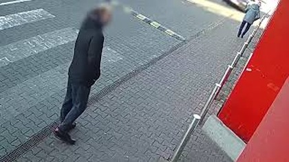 Rozbój na 80-latce.  Mężczyzna napadł na seniorkę i ukradł jej portfel