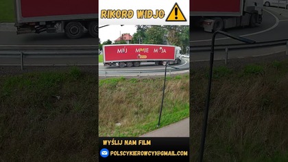 Tir najeżdża na dwie osobówki na rondzie #shorts #polska #polscykierowcy #polskiedrogi