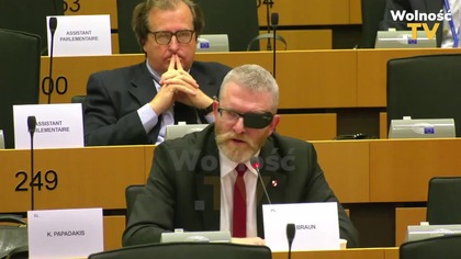 ZADYMA W UNII! RAUN ZMIAŻDŻYŁ UNIJNĄ KOMISARZ I W0JENNYCH P0DŻEGACZY!