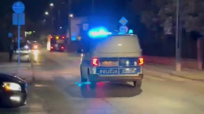 Alarmowo Policja - VW Transporter ZZ856 przez Otwock