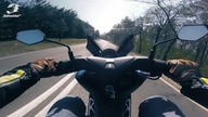 Yamaha NMAX 125: Czy skuter na prawo jazdy B nadaje się do uprawiania turystyki?