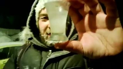 Picie w&oacute;dki przy -40C