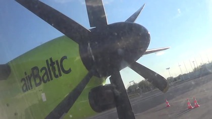 12 05 19 Bombardier DHC 8 Q 402NG YL BBV Tallinn Vilnius Air Baltic