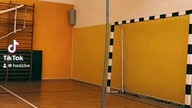 Stary dziad próbuje skakać z 1 nogi #shorts #wyskok #trening