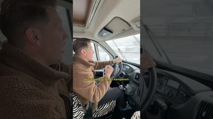 Kamperem w Anglii.  Ruch lewostronny.  Jedziemy do Szkocji.