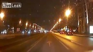 Na pasach obracasz się w lewo potem w prawo