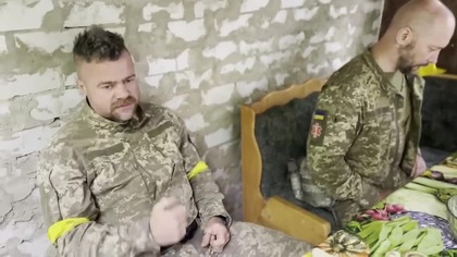 Walczę za wolność.  Rozmowa z Januszem, polskim żołnierzem Legionu Międzynarodowego.