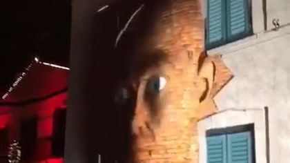 Niesamowita iluminacja świetlna z Mikołajem
