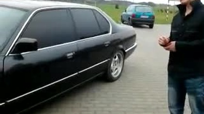 Wybijanie szyby BMW 735i