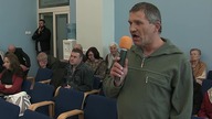Skanaliczne zachowanie radnego w Puławach.  Radny drwi z mieszkańca