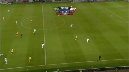 Słynny strzał przewrotką Zlatana Ibrahimovicia z 30 metrów w meczu z Anglią