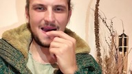 Pestka i pustka -  Pierwszy Język