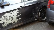Sportowe BMW zniszczone. Wypadek na ul. Dolnej w Warszawie