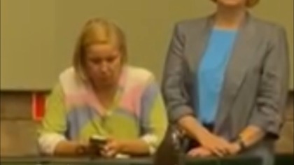 Sejm oddaje hołd pomordowanym na Wołyniu.  Co w tym czasie robi Magdalena Filiks?