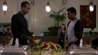 Gliniarz z Beverly Hills (1984) | Akcja z bananem