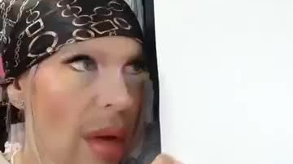 Chowam się #uśmiechnijsię#humor#parodia#funny#kabaret#dystans#szafa#praca#