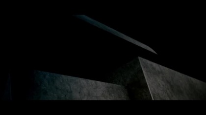 Thomas Craven (Mel Gibson), doświadczony detektyw wydziału zabójstw bostońskiej policji, zawsze starał się, żeby dobrze wychowywać swoją córkę. Dlatego bardzo się cieszy że ponownie ją zobaczy, tym bardziej, że Emma (Bojana Novakovic) chce się go poradzić w pewnej ważnej sprawie. Jednak zamiast mile spędzonego czasu przeżywa dramat - Emma zostaje zamordowana w jego domu. Ponieważ oficjalne śledztwo nie przynosi rezultatów, przygnieciony cierpieniem ojciec rozpoczyna prywatne dochodzenie. Podążając śladami córki Craven odkrywa, że jej zabójstwo nie było przypadkowe. Okazuje się, że Emma pracowała dla prywatnej firmy, która wykonywała tajne zlecenia dla rządu. Śledztwo prowadzi przez labirynt korporacyjnych oszustw i rządowych kłamstw. Aby wydobyć prawdę na światło dzienne, Thomas jest gotów zniszczyć wszystkich, którzy staną mu na drodze. 