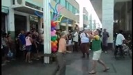 ''Brutal'' pelea entre ancianos flv
