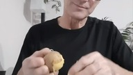 Parowane kartofle z masełkiem.  Mniam mniam.