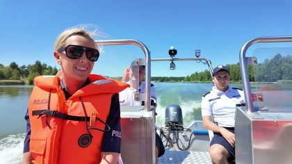 Patrole policyjne na Zalewie Sosina  policjanci kontrolują wypoczywających nad wodą