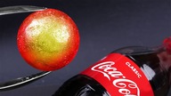 RED HOT POLISHED ALUMINIUM FOIL BALL VS COCA COLA