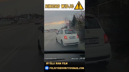 Kierowca Fiata postanowił wyprzedzić na skręcie #polscykierowcy #rikordwidjo #shorts #viral #cars