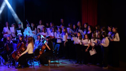 Cicha Noc - Orkiestra dęta i Chór prow.  Adam Warmus i Elżbieta Kapel