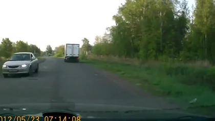 Butelka przez okno