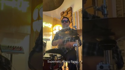 Killer vintage drum tone on Bang Bang by Superhalo.  #superhalo #drummer #govintagebysvoboda